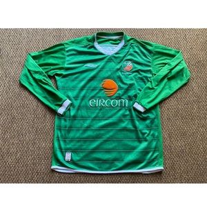IRELAND NATIONAL  LONG SLEEVE UMBRO SOCCER JERSEY